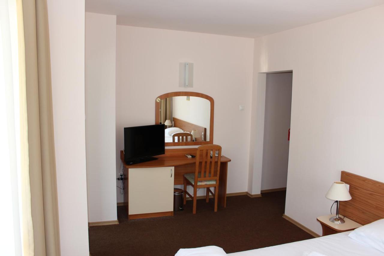 Arlanda Hotel Sveti Vlas Buitenkant foto