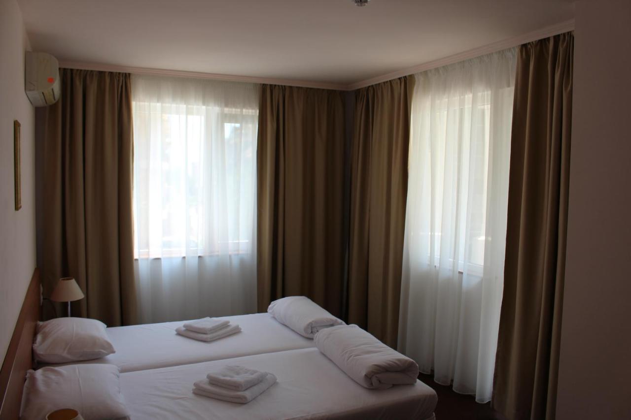 Arlanda Hotel Sveti Vlas Buitenkant foto