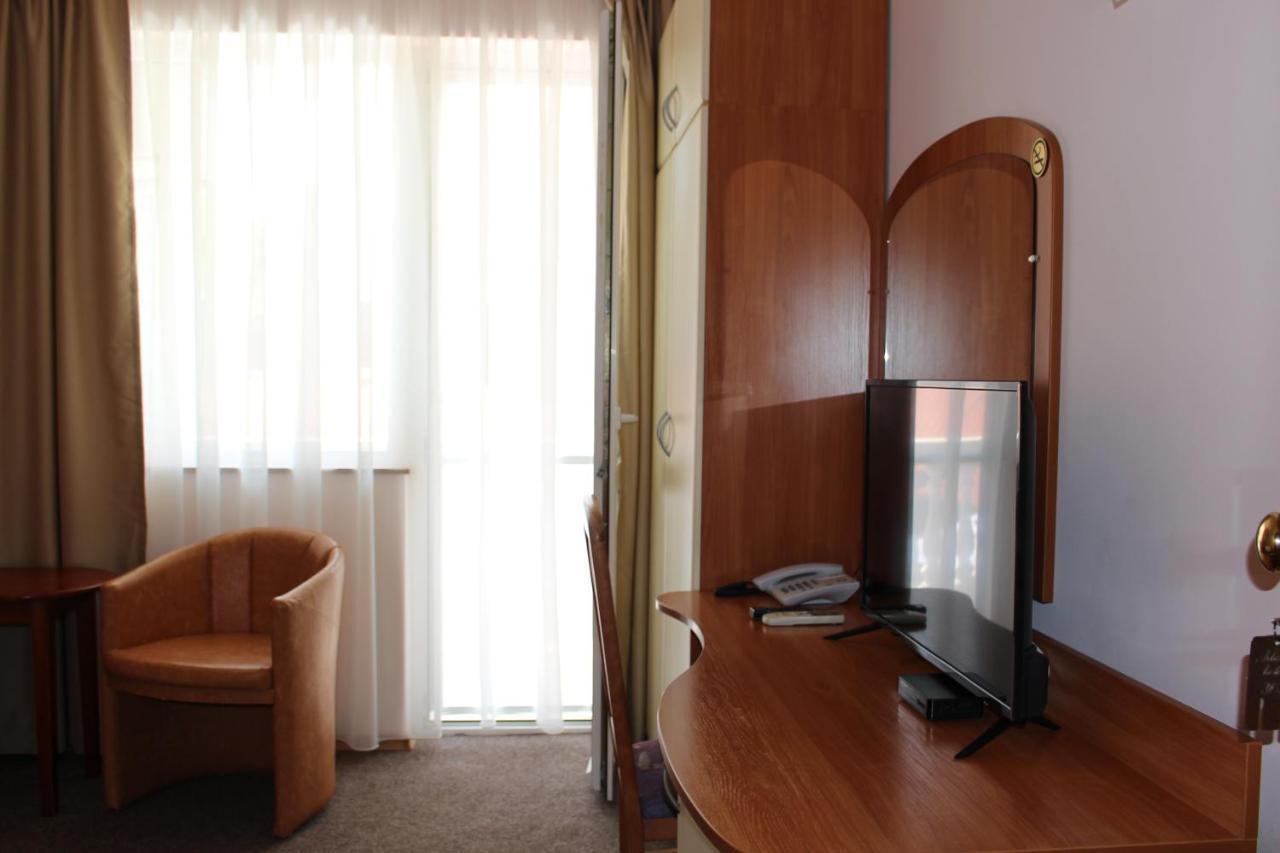 Arlanda Hotel Sveti Vlas Buitenkant foto