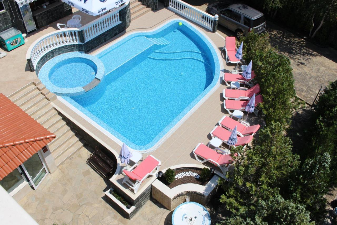 Arlanda Hotel Sveti Vlas Buitenkant foto