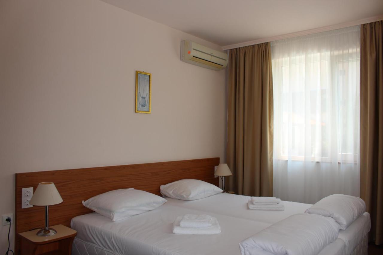 Arlanda Hotel Sveti Vlas Buitenkant foto