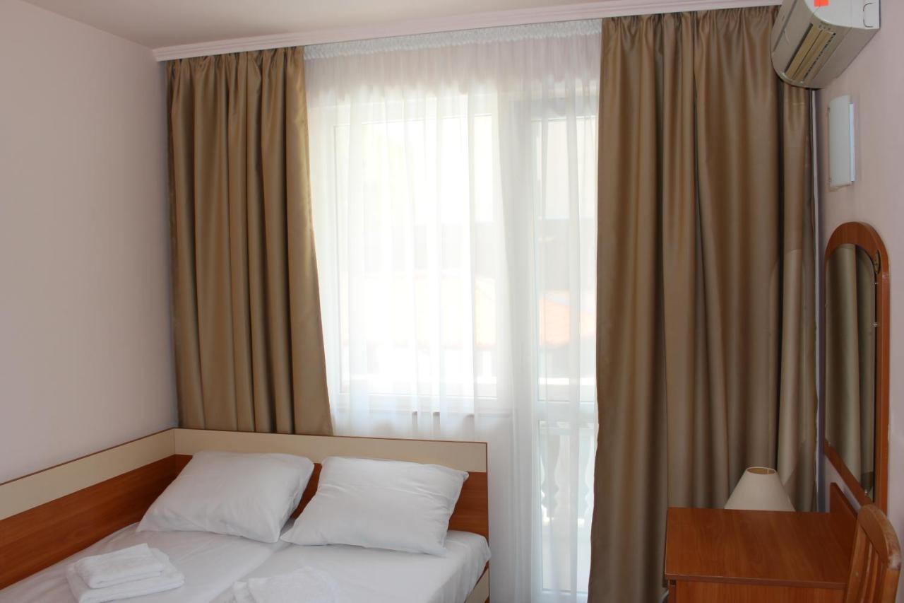 Arlanda Hotel Sveti Vlas Buitenkant foto