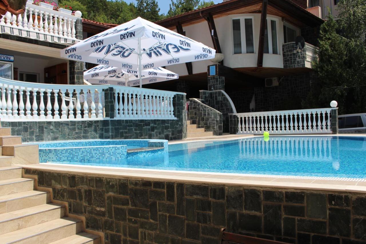 Arlanda Hotel Sveti Vlas Buitenkant foto
