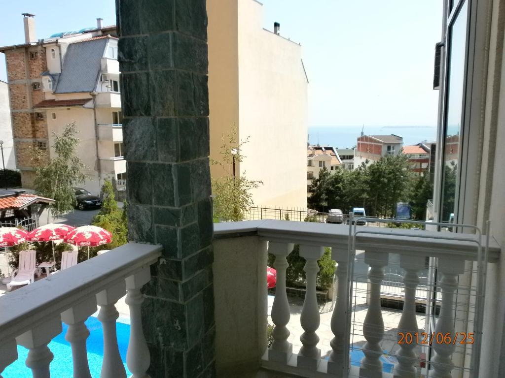 Arlanda Hotel Sveti Vlas Buitenkant foto