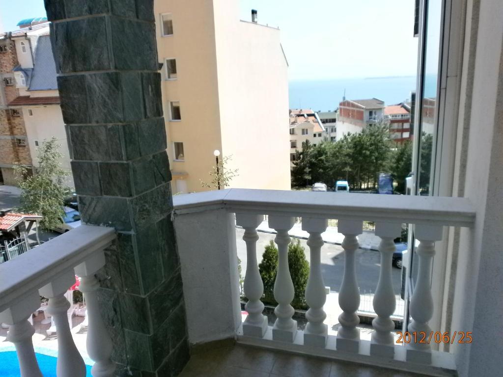 Arlanda Hotel Sveti Vlas Buitenkant foto