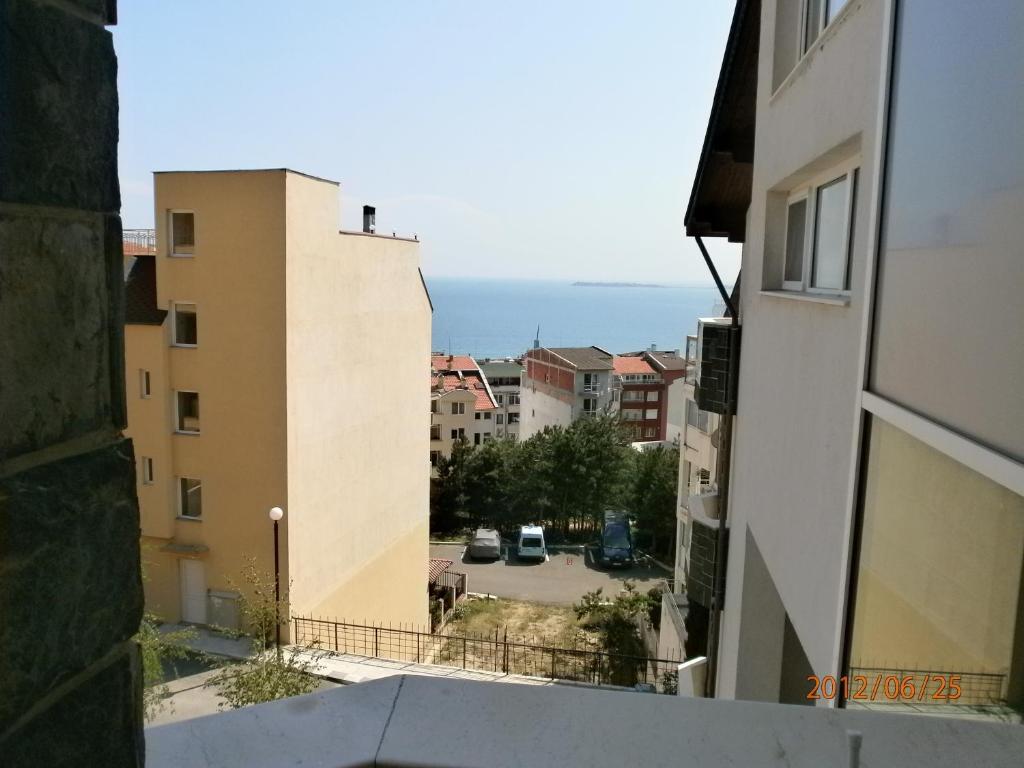 Arlanda Hotel Sveti Vlas Buitenkant foto